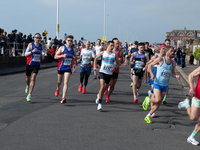 Hastings Half Marathon 2026 - pictures by Frank Copper
