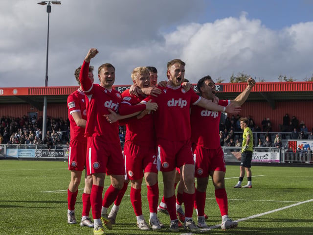 Worthing v Dagenham and Redbridge, National South