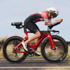 Lily De Lacy on her way to world glory | Picture by @scottflathousephoto.jpeg
