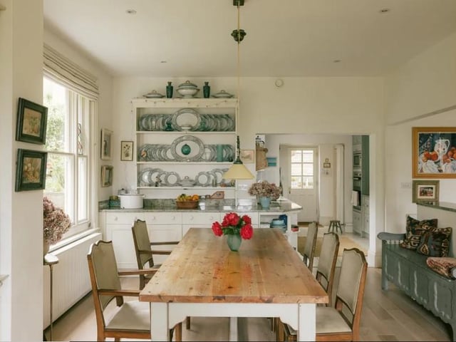A look inside a charming arts and crafts house situated within the South Downs National Park
Photo: Zoopla