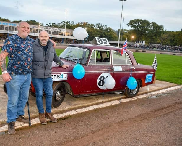 Gordon (L) and Tris (R) will be completing the challenge in a 1970 Morris Oxford