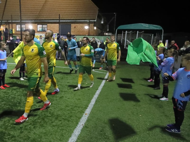 Horsham v Dover Athletic, National League South