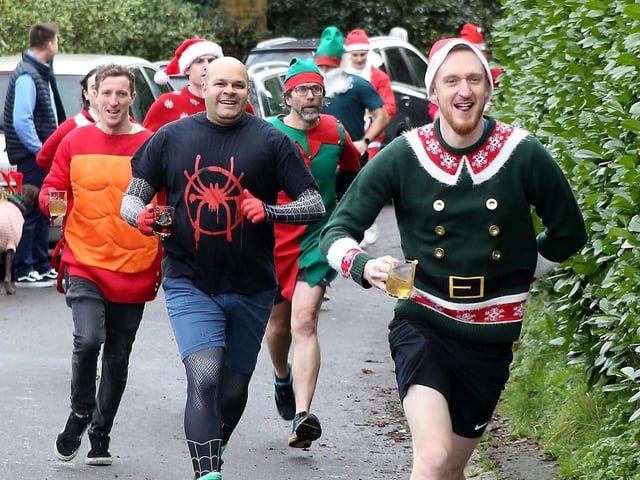 The Denmans Lane Dash 2023 took place in Lindfield on Boxing Day to raise money for Kangaroos charity
