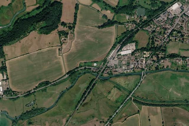 DC/26/1512: Land Adjacent Railway Cottages and Pulborough Railway Station, Stopham Road, Pulborough. Non-Material Amendment to previously approved application DC/16/0728.