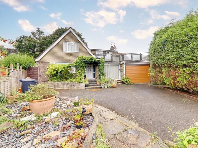 This versatile chalet bungalow with self-contained annexe has come on the market in Worthing with Bacon and Company priced at £625,000.