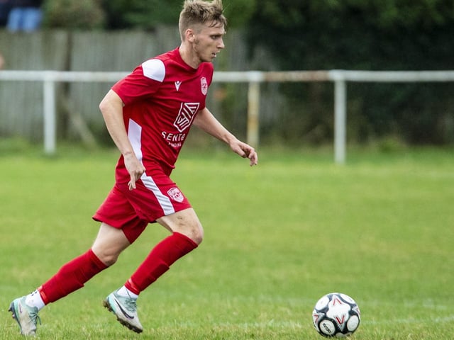Seaford v Dorking Wanderers B in the SCFL Division 1