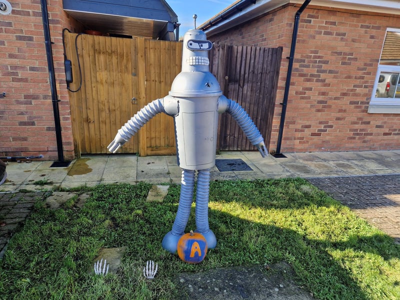 Ferring Scarecrow Festival from October 26 to November 3, 2024, is a feast for the eyes and the senses, with interactive displays and comical scenes to delight and amuse people of all ages. Purchase a map for £1 at The Orange Tree and support the fundraising for The Community Dementia Hive at Beehive Care in Ferring.