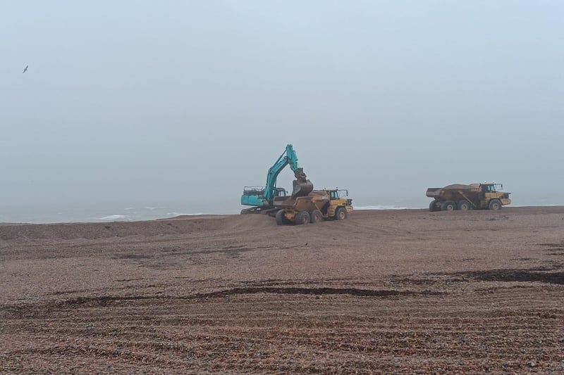 Shingle recycling has taken place on the beach between Shoreham and Lancing to help reduce the risk of coastal flooding.
