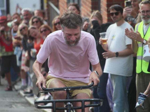 Hastings Old Town Carnival Week 2025: Bike Race. Photo by Roberts Photographic.