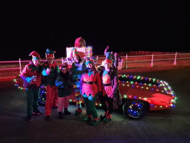 Christmas car elves by Jeff Penfold