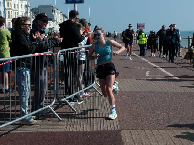 Hastings Half Marathon 2026 - pictures by Frank Copper