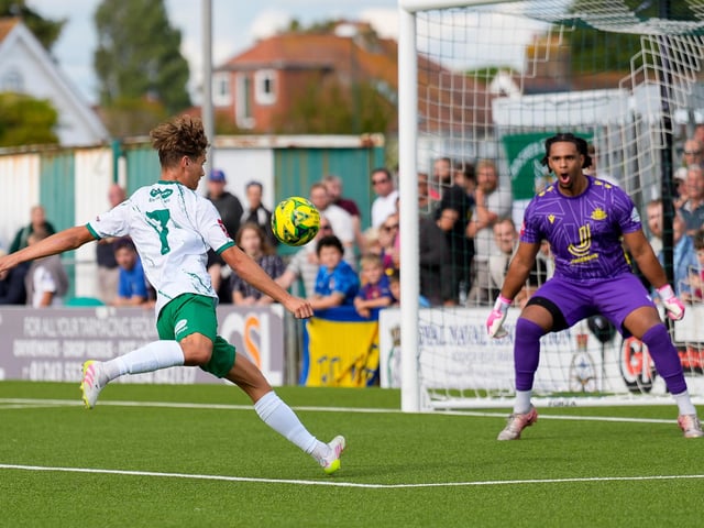 Rocks v Moneyfields, Isthmian South Central