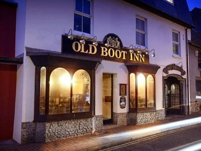 Old Boot Inn, South Street, Seaford. Offers four ever-changing guest beers and six ciders. Serves up a wide range of roasts on Sundays.
