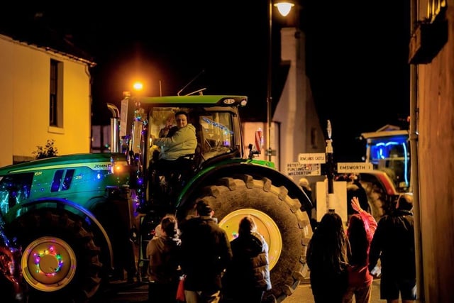 The  tractor run set off at 5pm yesterday (December 17).
