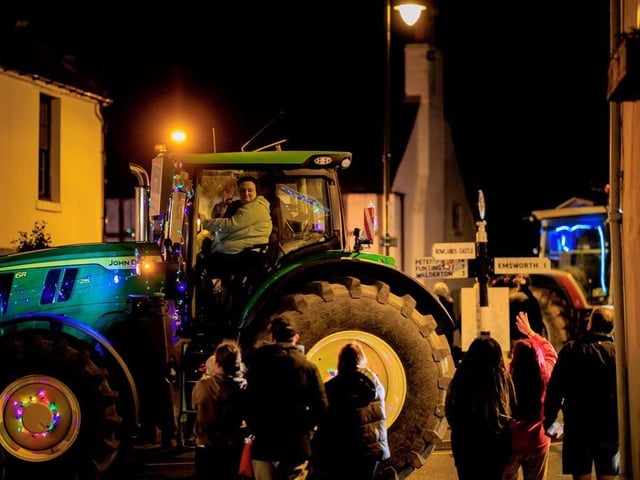 The  tractor run set off at 5pm yesterday (December 17).