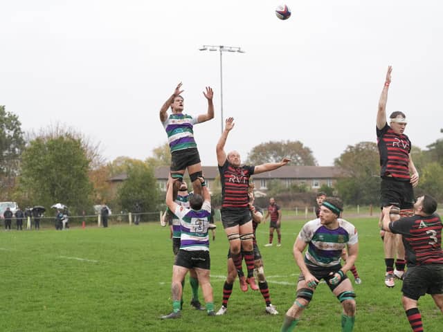 Lineout time in Bognor's clash with Twickenham | Picture by Martin Denyer