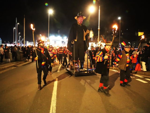 Hastings Bonfire 2025. Photo by Andrew Clifton.