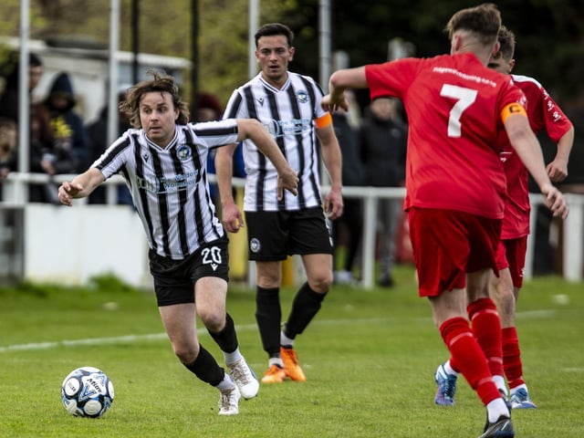 Action from Peacehaven and Telscombe v Crawley Down Gatwick