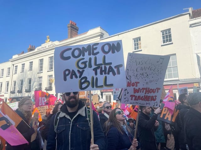 School strikes in Sussex: Hundreds of protesters arrive to take part in Sussex teacher protest - in 23 pictures