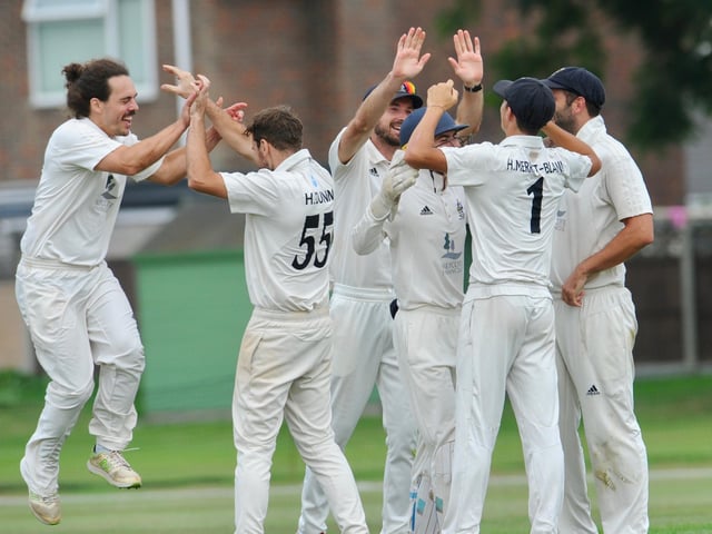 Worthing CC win the Division 3 West title with a win at Littlehampton CC