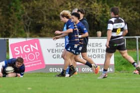 Adam McLean scores Worthing Raiders' first try v Farnham | Picture: Stephen Goodger
