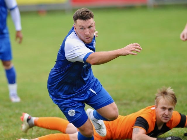 Shoreham v Saltdean Utd