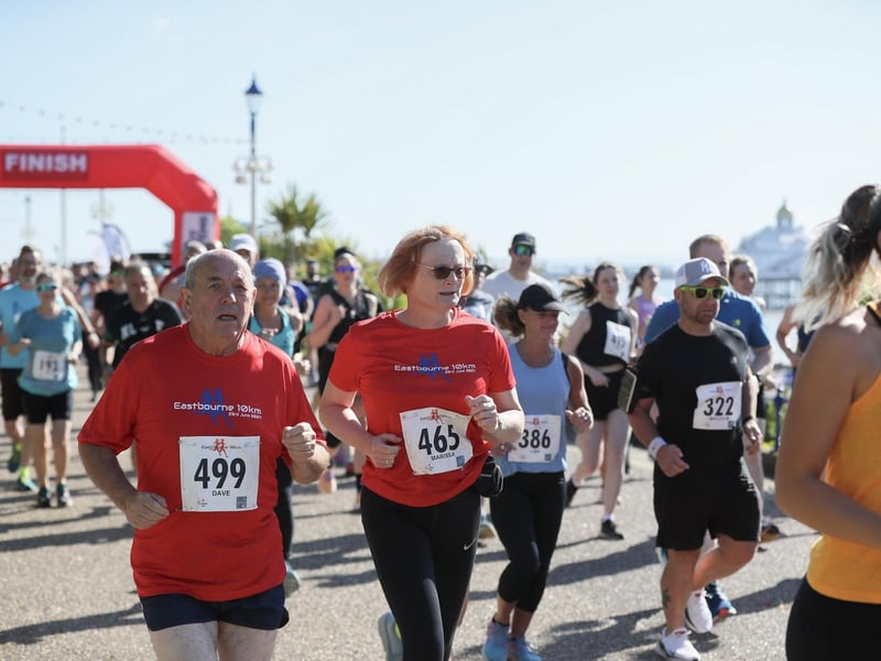 The start, finish, action and podium photos from the 2024 Eastbourne 10k