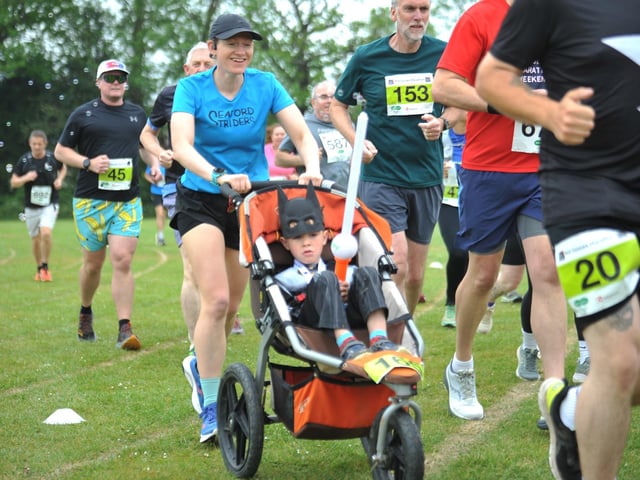 Burgess Hill 10k section of the May bank holiday weekend Mid Sussex Marathon.
Event - Burgess Hill Mid Sussex 10K.
HR26050501. Pic Hollie R/Iconic Media Group : Burgess Hill races at the 2026 Mid Sussex Marathon
