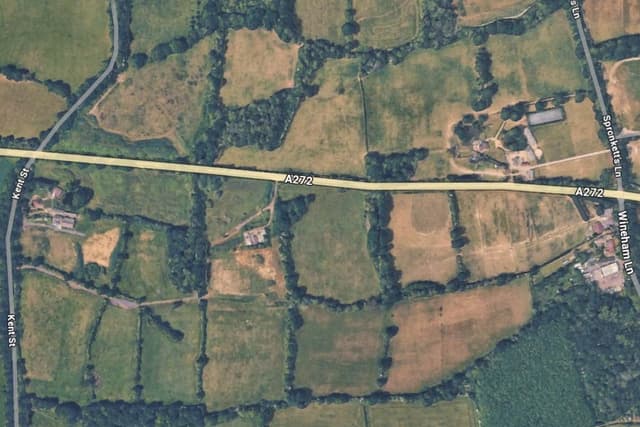 Autofahrer bei schwerem Unfall zwischen Cowfold und Bolney verletzt