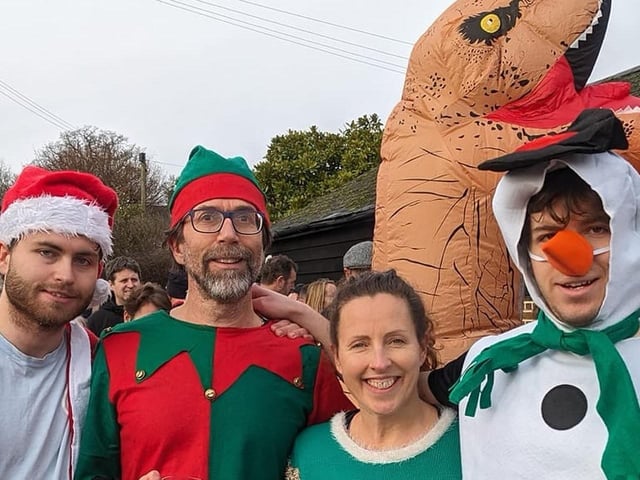 The Denmans Lane Dash 2023 took place in Lindfield on Boxing Day to raise money for Kangaroos charity