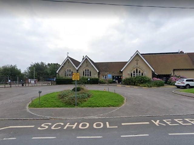At Turners Hill CofE Primary School, 80% of parents who made it their first choice were offered a place for their child. A total of five applicants had the school as their first choice but did not get in.