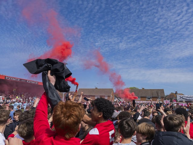 Worthing beat Ebbsfleet to clinch the National League South title