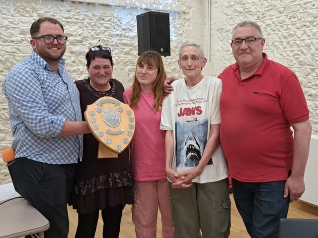 Bantam Seagulls Quiz Night winners with host Kit Bradshaw