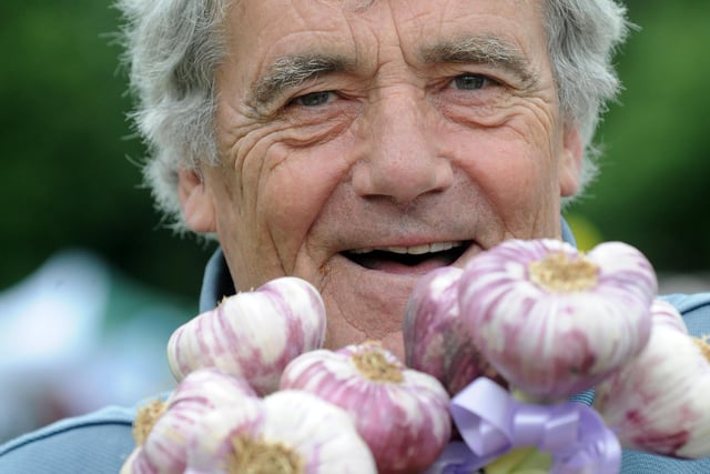 Brian Page with his gorgeous fresh garlic