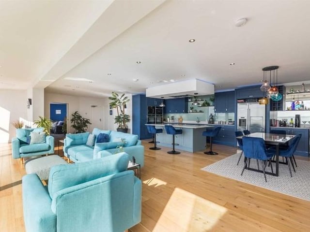 The open plan kitchen, lounge and dining room arrangement is ideal for modern social living, measuring 38 x 27 feet and capitalising on the stunning direct coastal views. There is a delightful and cosy circular lounge which incorporates part of the imposing turret.
