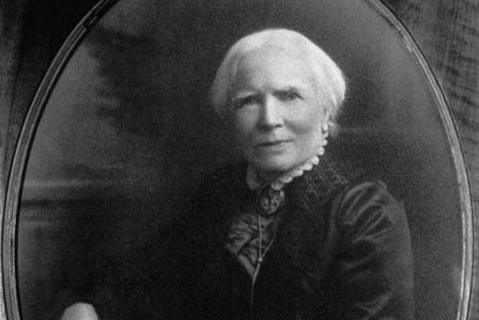 Elizabeth Blackwell (1821-1910) was the first woman in the world to qualify as a doctor. She lived in Hastings from 1879 until her death and worked at a practice in the town.