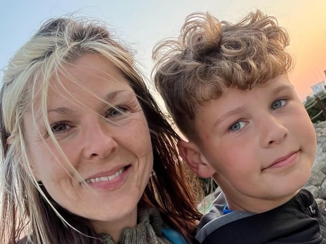 Harry with his mum, Maria