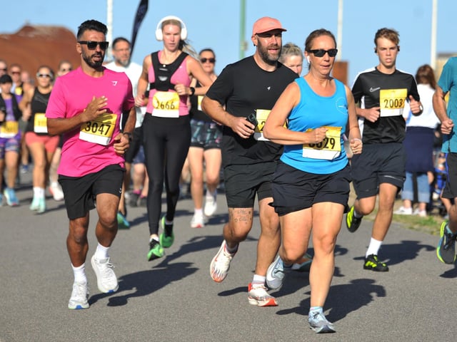 Littlehampton 10K 2026. HR26090601 Pic Hollie Robards/Iconic Media Group
