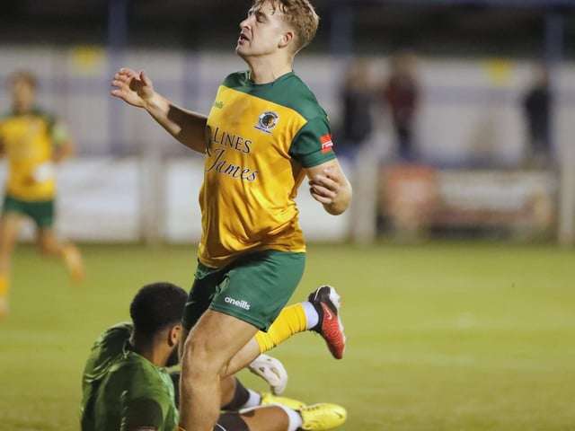 Marlow v Horsham, FA Cup second qualifying round replay
