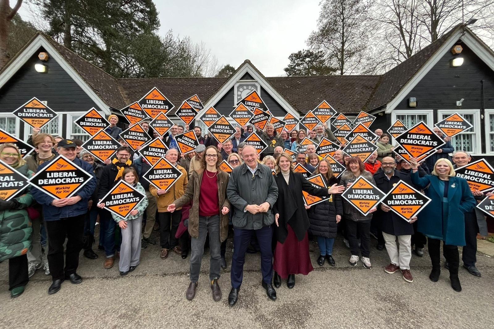 Ed Davey vows to ‘paint Sussex bright Lib Dem orange’ in local elections