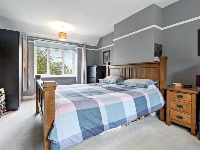 Internal viewing is considered essential to appreciate the overall size and condition