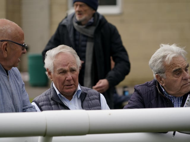 Race 6 The Best Odds Guarenteed At YEEHAA.BET Mares Novices Limited Handicap Hurdle Race at Fontwell on Friday 19 April 2024. www.polopictures.co.uk  Fontwell Arundel Clive Bennett 20240419 ©2024 Clive Bennett Photography 19/04/2024 _CAB1052.JPG:Spring jump racing at Fontwell Park