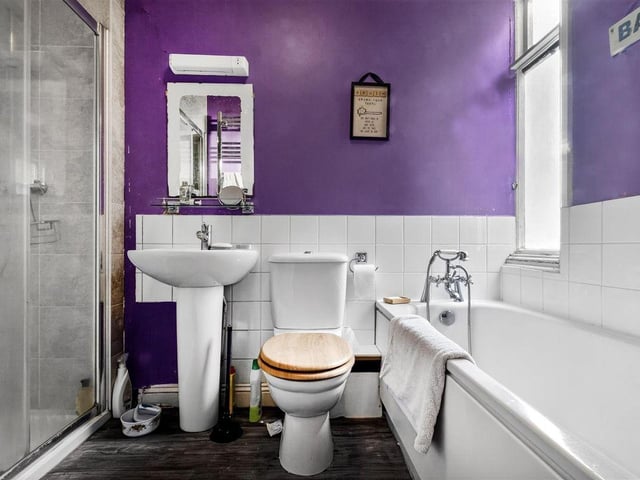 Bathrooms include a family bathroom with power shower and an en-suite shower room