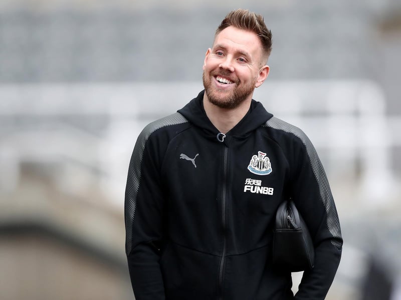 The Gateshead manager and former Newcastle United goalkeeper is the favourite at 1/4