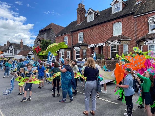 Natural World themed children's parade