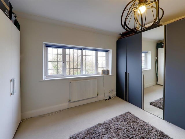 This impressive three-bedroom house close to the beach in Goring has a feature family room with part-vaulted ceiling