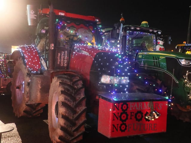 The Christmas Tractor Run 2024 leaving Hastings Old Town on December 21. Photo by Roberts Photographic.