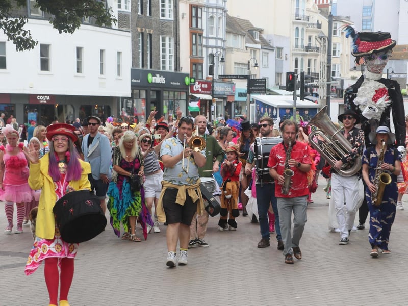 Frock Up Friday 2024 in Hastings. Photo by Roberts Photographic