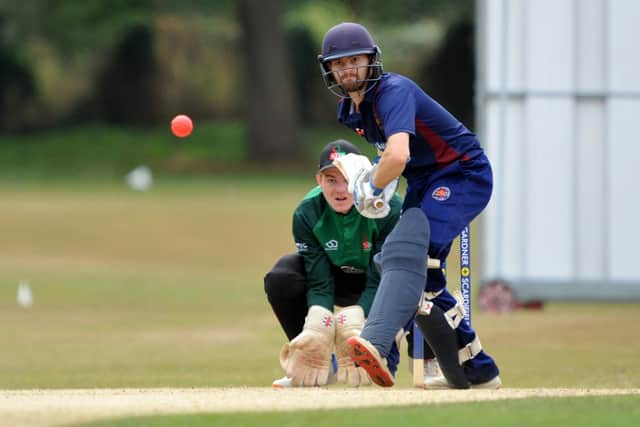Nick Oxley batting for Horsham against Bognor | Picture: Steve Robards