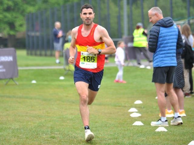 Burgess Hill 10k section of the May bank holiday weekend Mid Sussex Marathon.
Event - Burgess Hill Mid Sussex 10K.
HR26050501. Pic Hollie R/Iconic Media Group : Burgess Hill races at the 2026 Mid Sussex Marathon